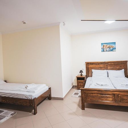 Hotel Rabbit Bran Moieciu de Jos Buitenkant foto