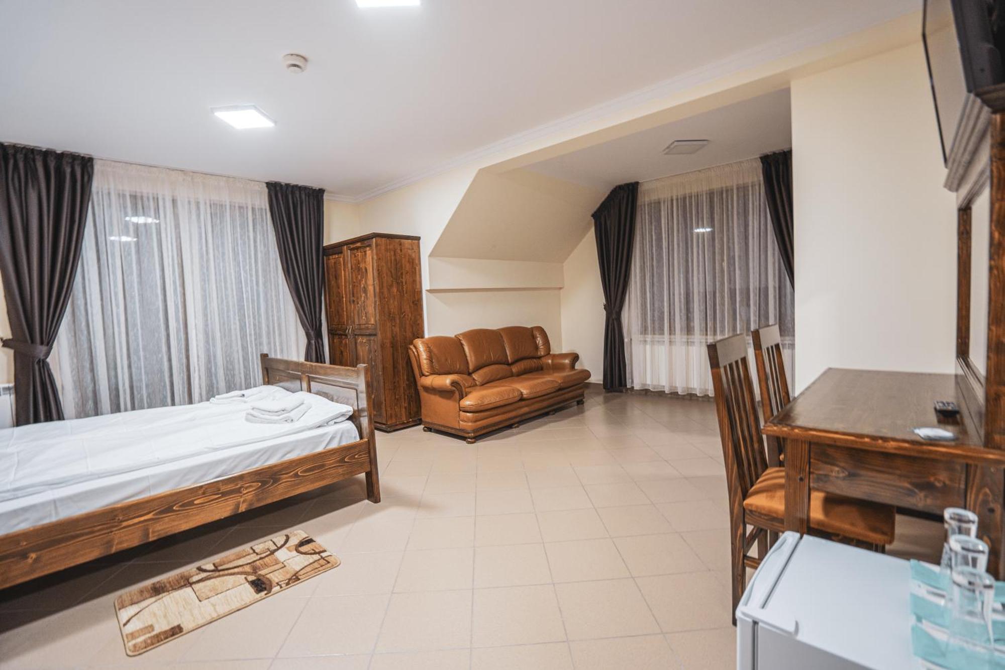 Hotel Rabbit Bran Moieciu de Jos Buitenkant foto