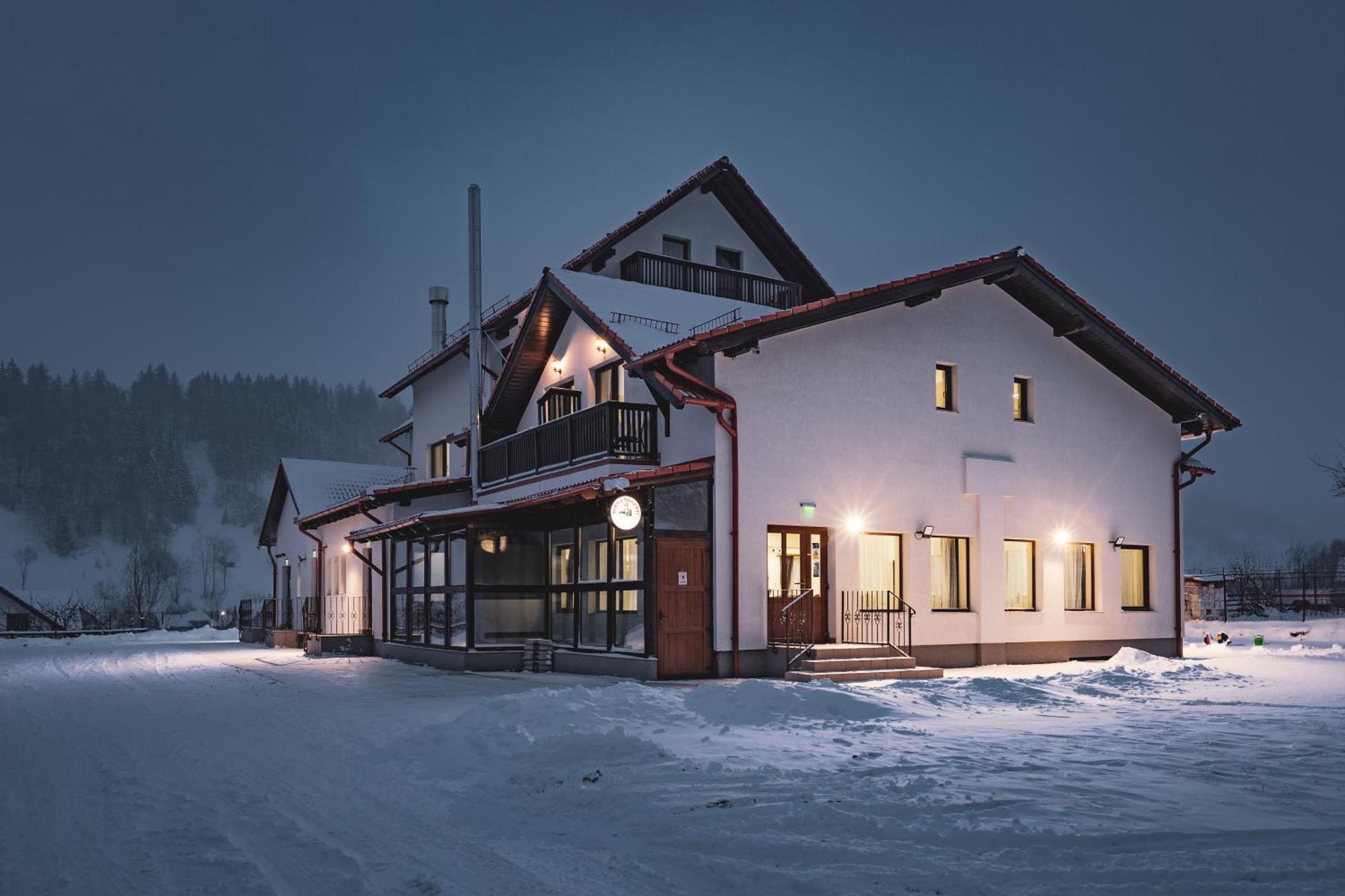 Hotel Rabbit Bran Moieciu de Jos Buitenkant foto