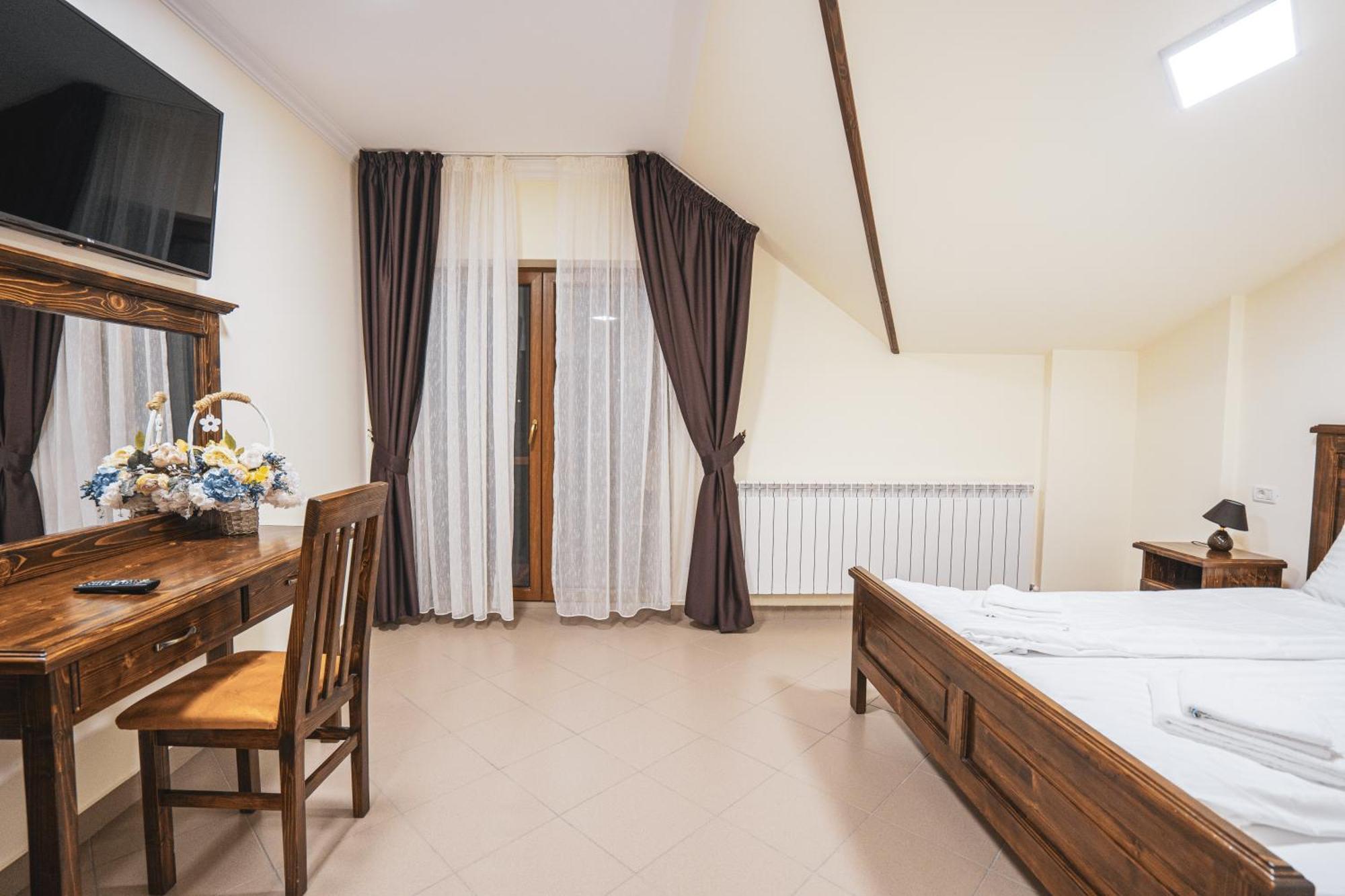 Hotel Rabbit Bran Moieciu de Jos Buitenkant foto
