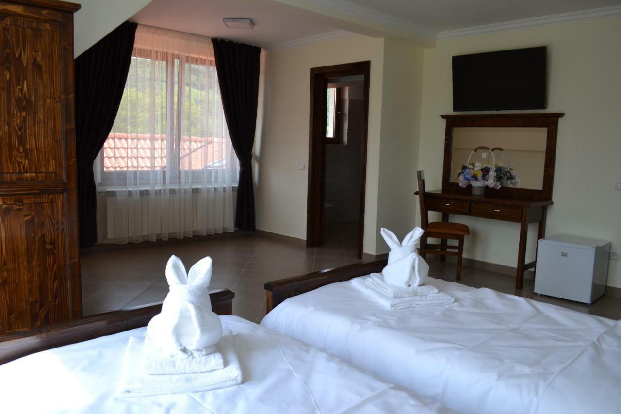 Hotel Rabbit Bran Moieciu de Jos Buitenkant foto
